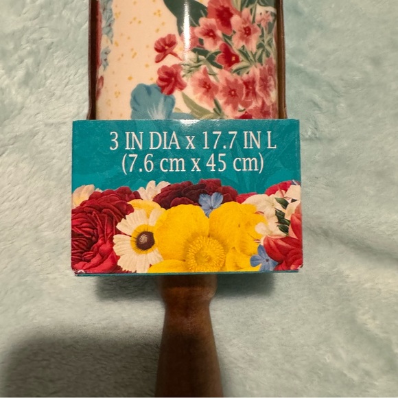 🆕The Pioneer Woman | Fancy Flourish Ceramic Rolling Pin, Acacia Wood Handles - Picture 6 of 7